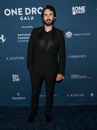 November 18, 2025, Los Angeles, California, USA: American singer, songwriter, and actor JOSH GROBAN, 44, attends the 2025 One Drop Gala Los Angeles. Los Angeles USA - ZUMAb173 20251118_aap_b173_032 Copyright: xBillyxBennightx
