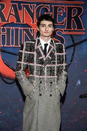 abb Finn Wolfhard zu Gast auf dem roten Teppich beim Grossen Fan-Event mit Screening der Netflix Serie STRANGER THINGS 5 im Tempelhof Airport am 18.11.2025 in Berlin Berlin Deutschland