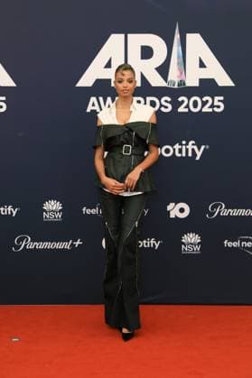 November 19, 2025: ELLA BALINSKA attends the 2025 ARIA Awards at the Hordern Pavilion on November 19, 2025 in Sydney, NSW Australia - ZUMAa155 20251119_aaa_a155_115 Copyright: xChristopherxKhouryx