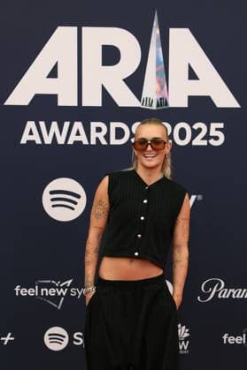 November 19, 2025: G-FLIP attends the 2025 ARIA Awards at the Hordern Pavilion on November 19, 2025 in Sydney, NSW Australia - ZUMAa155 20251119_aaa_a155_129 Copyright: xChristopherxKhouryx