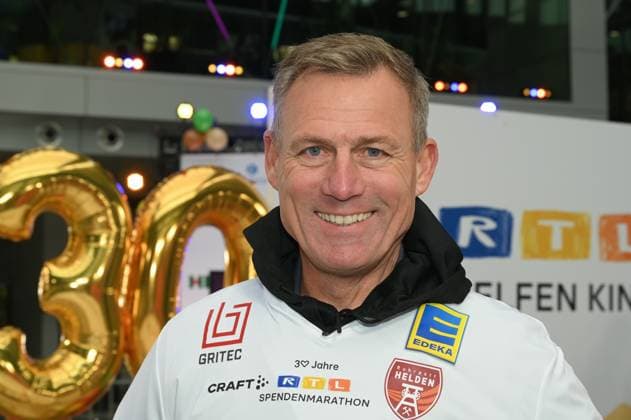 der ehemalige Fussballspieler Ingo Anderbrügge bei einem Fototermin zur 24 Stunden Geburtstags Challange zum 30. Geburtstag des RTL Spendenmarathon - wir helfen Kindern die ab 20.11. 18.00 Uhr stattfindet.