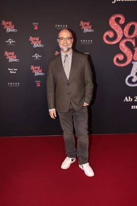 Craig Brewer bei der Song Sung Blue Film Premiere am 19.11.2025 im Zoo Palast in Berlin Song Sung Blue Filmpremiere in Berlin mit Hugh Jackman & Kate Hudson