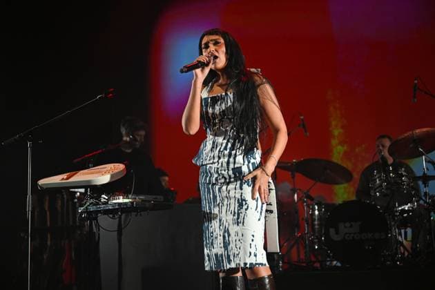 Joy Crookes performing at Brixton Academy LONDON, ENGLAND - NOVEMBER 19: Joy Crookes performing at Brixton Academy on November 19, 2025 in London, England. CAP MAR MAR Great Britain Copyright: xMartinxHarris CapitalxPicturesx