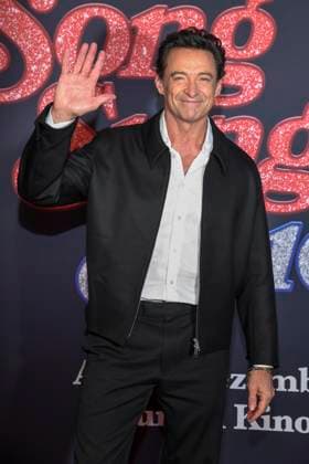 abb- Hugh Jackman zu Gast auf dem roten Teppich bei der Europapremiere des Kino Films Song Sung Blue im Zoo Palast Berlin am 19.11.2025 in Berlin Berlin Deutschland