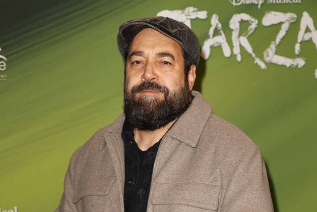 Laith Al Deen bei der Tarzan Musical Premiere am 20.11.2025 im Stage Theater Neue Flora in Hamburg Tarzan Musical Premiere in Hamburg