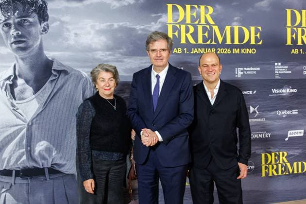 Eröffnungsgala - 25. Französischen Filmwoche - Kirsten Niehuus, Francois Delattre und Christian Bräuer bei der Eröffnungsgala der 25. Französischen Filmwoche im Delphi Filmpalast mit dem Film Der Fremde am 20.11.2025 in Berlin. Copyright: xEventpressxKochanx