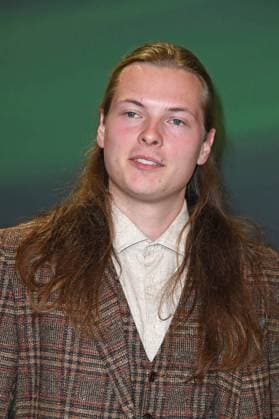 Gabriel Kelly bei der TARZAN Musicalpremiere im Stage Theater Neue Flora in Hamburg am 20.11.2025