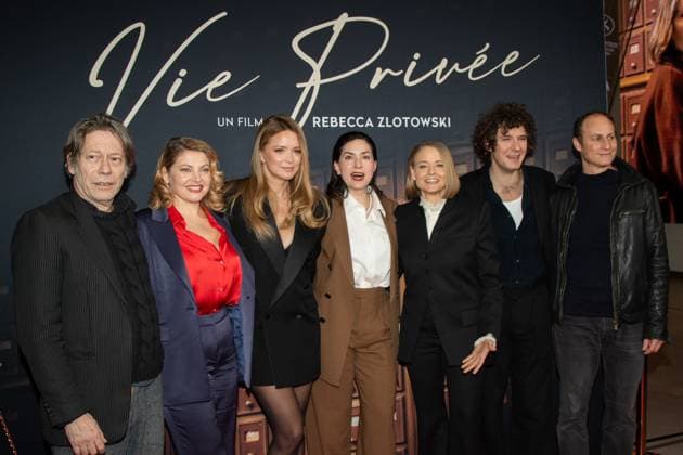 Vie Privee premiere at Pathe Palace theatre Avant premiere de Vie Privee au cinéma Pathe Palace Mathieu Amalric, Sophie Guillemin, Virginie Efira, Rebecca Zlotowski, Jodie Foster, Vincent Lacoste et Noam Morgensztern 450884 2000 01 01 France  Copyright: xSebastienxFremontx xStarfacex STAR_450884_016