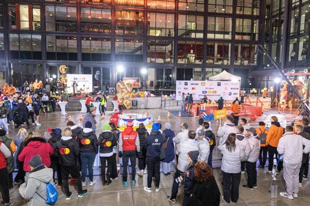 30. RTL-Spendenmarathon 24h Geburtstags-Challenge 20.11.2025. Im RTL-Sendezentrum in Köln-Deutz läuft die 24h Geburtstags-Challenge zum 30. RTL-Spendenmarathon. Die Aktion mit mehreren Firmenteams unterstützt die Stiftung RTL Wir helfen Kindern e. V. und begleitet den Jubiläums-Spendenmarathon, der seit 1996 mehr als 306 Millionen Euro für weltweite Kinderhilfsprojekte gesammelt hat. Köln Deutz Nordrhein-Westfalen Deutschland Copyright: xBonn.digitalx