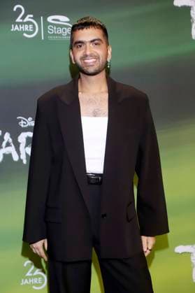 Arya Shirazi bei der Premiere des Disney Musicals Tarzan im Stage Theater Neue Flora. Hamburg, 20.11.2025