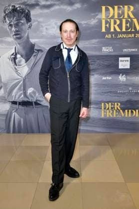 Timo Jacobs bei der FFW Eröffnung mit der Premiere des Kinofilms L Ã tranger Der Fremde bei der 24. Französischen Filmwoche im Delphi Filmpalast. Berlin, 20.11.2025