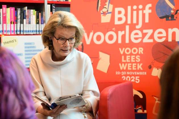 Queen Mathilde Visits The Kubus Youth Library ANTWERPEN, BELGIUM - NOVEMBER 21: Queen Mathilde of Belgium pictured visiting the Kubus Youth Library during the Reading Aloud Week on November 21, 2025 in Antwerpen, Belgium, 21 11 2025 Antwerpen Belgium  Copyright: xPhilipxReynaersx