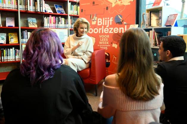 Queen Mathilde Visits The Kubus Youth Library ANTWERPEN, BELGIUM - NOVEMBER 21: Queen Mathilde of Belgium pictured visiting the Kubus Youth Library during the Reading Aloud Week on November 21, 2025 in Antwerpen, Belgium, 21 11 2025 Antwerpen Belgium  Copyright: xPhilipxReynaersx