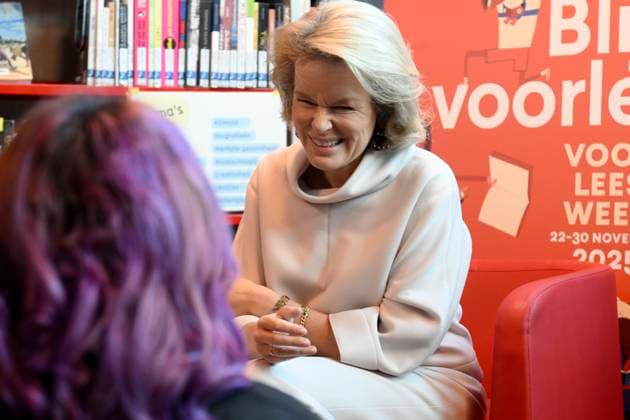 Queen Mathilde Visits The Kubus Youth Library ANTWERPEN, BELGIUM - NOVEMBER 21: Queen Mathilde of Belgium pictured visiting the Kubus Youth Library during the Reading Aloud Week on November 21, 2025 in Antwerpen, Belgium, 21 11 2025 Antwerpen Belgium  Copyright: xPhilipxReynaersx