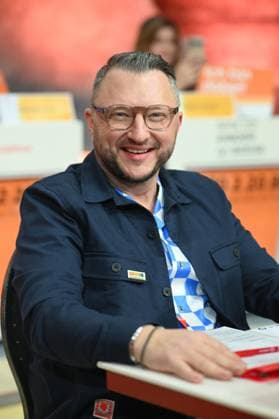 Sebastian LEGE, Koch, Moderator, 30. RTL Spendenmarathon Wir helfen Kindern , Fernsehen, 20.-21.11.2025 in Huerth, Deutschland,