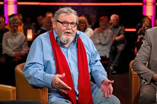 MDR - Riverboat. Schauspieler Walter Plathe anläßlich der Aufzeichnung der MDR - Talkshow Riverboat am 21.11.2025 in der Mediacity Leipzig. 20251121ADO0017