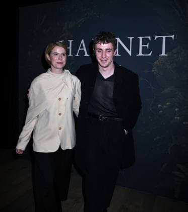 November 21, 2025, New York, Ny, United States: Jessie Buckley and Paul Mescal attend the New York Premiere of Hamnet . Held at The Whitby Hotel in New York. Zuma Press November 21, 2025. New York United States - ZUMAp281 20251121_zea_p281_001 Copyright: xPhotoxImagexPressx