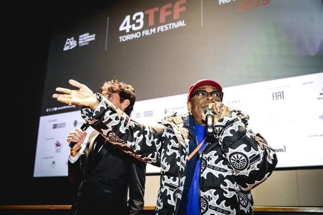 November 22, 2025, Torino: Spike Lee (D) insieme al direttore del Festival Giulio Base presenta il suo film Highest 2 Lowest presso il cinema Massimo nell ambito del Torino film festival Tff. Torino 22 novembre 2025 ANSA TINO ROMANO. Torino  - ZUMAa110 20251122_zaf_a110_051 Copyright: xTinoxRomanox