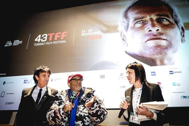 November 22, 2025, Torino: Spike Lee (D) insieme al direttore del Festival Giulio Base presenta il suo film Highest 2 Lowest presso il cinema Massimo nell ambito del Torino film festival Tff. Torino 22 novembre 2025 ANSA TINO ROMANO. Torino  - ZUMAa110 20251122_zaf_a110_057 Copyright: xTinoxRomanox