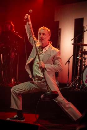 Baxter Dury at Eventim Apollo Baxter Dury performs at Eventim Apollo in London on 22nd November 2025., Credit:Zoran Veselinovic Avalon UK, London, Eventim Apollo  Copyright: xZoranxVeselinovicx xAvalonx 1054060364