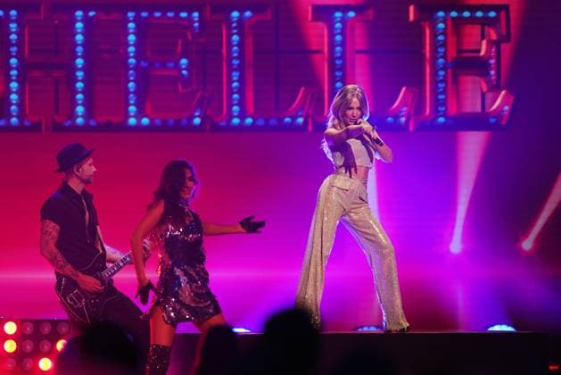Die Giovanni Zarrella Show - Wir sagen Dankeschön Michelle (Deutsche Schlagersängerin). Die Giovanni Zarrella Show. ZDF-Live Sendung vom 22.11.2025 in der Baden-Arena Offenburg unter dem Motto Wir sagen Dankeschön. Offenburg, Baden-Württemberg, Deutschland.