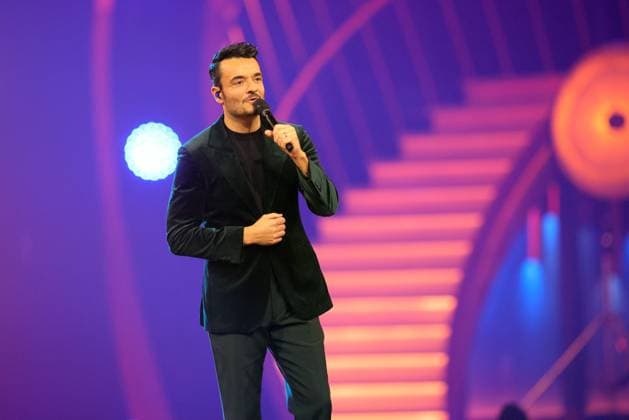 Die Giovanni Zarrella Show - Wir sagen Dankeschön Moderator Giovanni Zarrella. Die Giovanni Zarrella Show. ZDF-Live Sendung vom 22.11.2025 in der Baden-Arena Offenburg unter dem Motto Wir sagen Dankeschön. Offenburg, Baden-Württemberg, Deutschland.