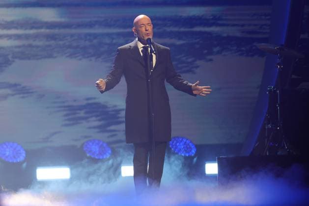 Die Giovanni Zarrella Show - Wir sagen Dankeschön Der Graf (Sänger der deutschen Musikgruppe Unheilig). Die Giovanni Zarrella Show. ZDF-Live Sendung vom 22.11.2025 in der Baden-Arena Offenburg unter dem Motto Wir sagen Dankeschön. Offenburg, Baden-Württemberg, Deutschland.