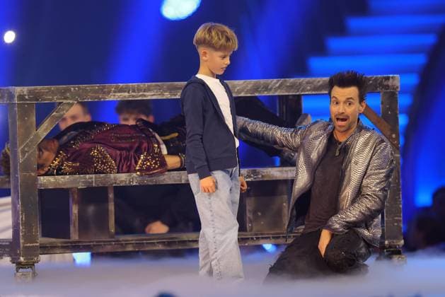 Die Giovanni Zarrella Show - Wir sagen Dankeschön Die Ehrlich Brothers (Deutsches Zauberkünstler-Duo bestehend aus den Brüdern Andreas Ehrlich und Chris Ehrlich. Die Giovanni Zarrella Show. ZDF-Live Sendung vom 22.11.2025 in der Baden-Arena Offenburg unter dem Motto Wir sagen Dankeschön. Offenburg, Baden-Württemberg, Deutschland.