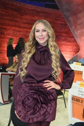 Moderatorin Jenny Elvers nimmt am 30. RTL Spendenmarathon wir helfen Kindern 2025 teil