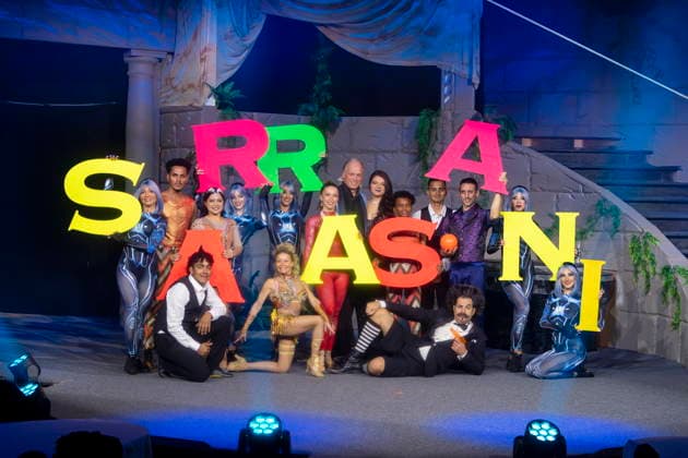 Das Ensemble der neuen Sarrasani-Show Atlantis on Fire . Andre Sarrasani stellt neue Dinner-Show in Dresden vor.