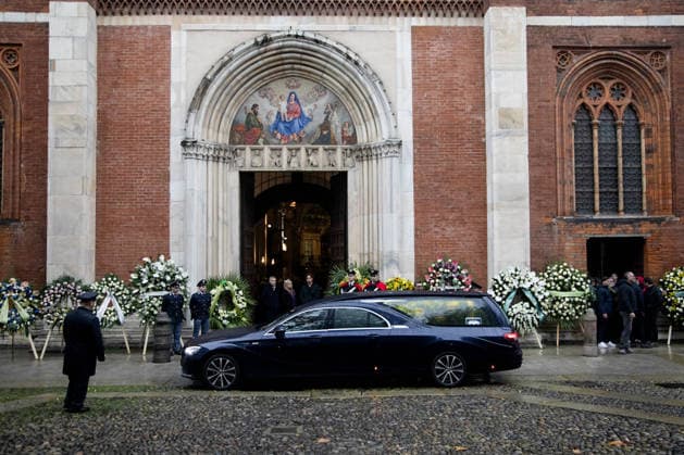Milan, Funeral of Ornella Vanoni in the church of San Marco in the Brera district. In the photo: the coffin leaves the church.  Copyright: xFrancescoxEnriquezx xipa-agency.netx xPoolxEmanuelexDexCarlixexFrancesx IPA_Agency_IPA68336171