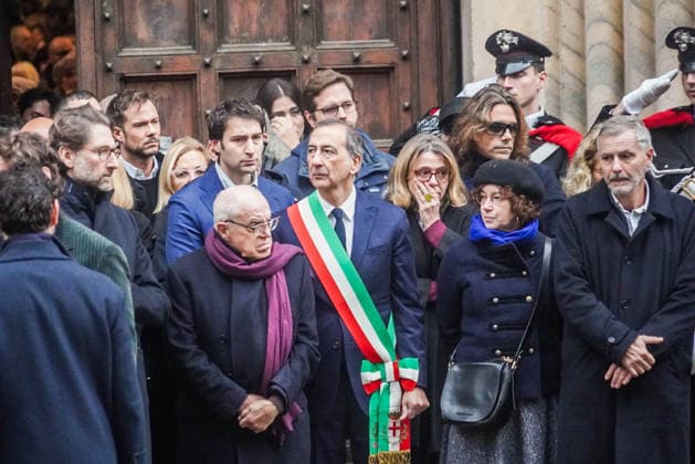 Milan, Ornella Vanoni s funeral in the church of San Marco in the Brera district. In the photo: Beppe Sala with his family and friends.  Copyright: xEmanuelexRobertoxDexCarlix xipa-agency.netx xPoolxEmanuelexDexCarlixexFrancesx IPA_Agency_IPA68336955