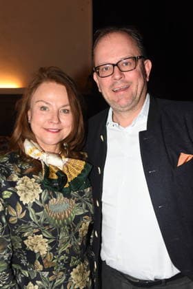 Ulrike Grimm Stadtraetin Manuel Pretzl Stadtrat Muenchen 23.11.2025 Wirtshaus am Schlachthof -Narrhalla -Sigi Sommer Taler Kunst-Kabarettpreis Verleihung 2025 Foto Bernd Lindenthaler Muenchen