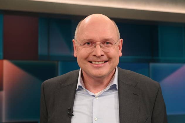 Gero Furchheim, Vorstand des europäischen Branchenverbands Ecommerce Europe, zu Gast in der ARD Talkshow Hart aber Fair mit dem Thema Rabattschlacht und Bestellwahn: Was ist der wahre Preis der Schnäppchen?