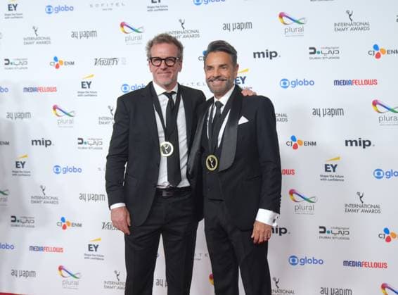 53rd International Emmy Awards NEW YORK, US - NOV 24: US executive producer Benjamin Odell and Mexican actor producer Eugenio Derbez (R) attend the 53rd International Emmy Awards Gala on Monday night, November 24, 2025, in New York City. Selcuk Acar Anadolu New York United States. Editorial use only. Please get in touch for any other usage.  Copyright: x2025xAnadoluxSelcukxAcarx