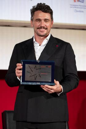 43 Turin Film Festival - James Franco photocall Stella della Mole Award TURIN, ITALY - NOVEMBER 25: James Franco poses at the photocall of Stella della Mole Award during the 43rd Torino Film Festival 2025 at Teatro Regio on November 25, 2025 in Turin, Italy. Photo Marco Piovanotto Abacapress.com  Copyright: xPiovanottoxMarco ABACAx