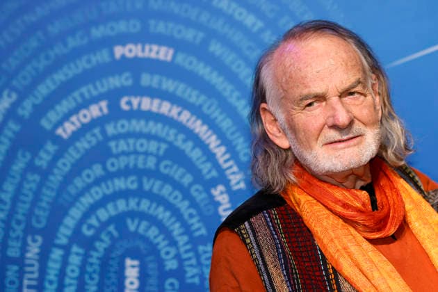 Schauspieler Claus Dieter Clausnitzer (Taxifahrer Herbert Thiel) bei der Premiere für den Münster-Tatort Tatort Die Erfindung des Rades im Cineplex Münster. Münster, 25.11.2025 NRW Deutschland Copyright: xChristophxHardtx