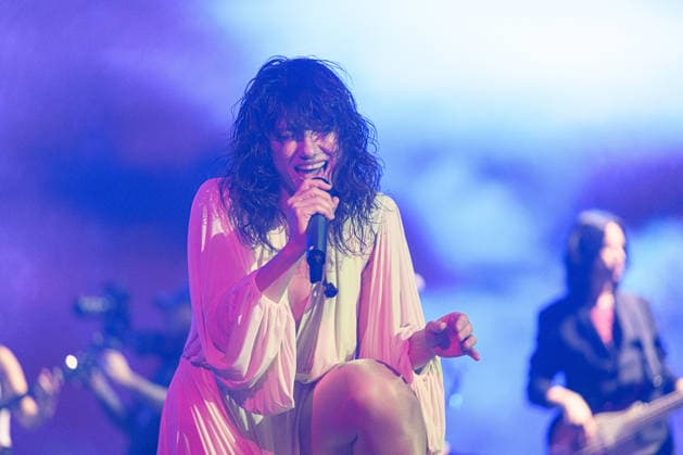Music Concert - Elisa - Palasport 2025 Elisa performs live at concert of Palasport 2025 Tour on November 25, 2025 at Palazzo dello Sport in Rome, Italy Rome Palazzo dello Sport Italy Copyright: xRobertoxBettacchix xLiveMediax LPM_2160655