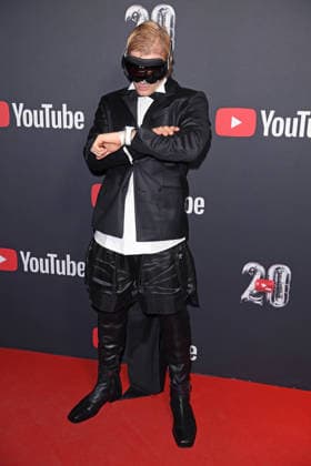 Ski Aggu (August Jean Diederich) auf dem Roten Teppich zum YOUTUBE MUSIC AWARD DINNER im Grill Royal in Berlin am 25.11.2025