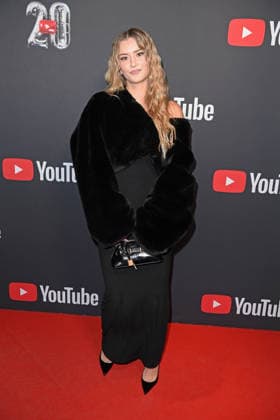 Summer Terenzi auf dem Roten Teppich zum YOUTUBE MUSIC AWARD DINNER im Grill Royal in Berlin am 25.11.2025