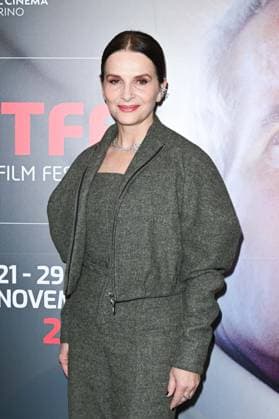 43rd Turin Film Festival - Awarding of The Mole Stella to Juliette Binoche Juliette Binoche during 43rd Turin Film Festival - Awarding of The Mole Stella to Juliette Binoche. Day 4 - Award ceremony for the Star of the Mole to Juliette Binoche. Italy, Turin on November 25, 2025. Photo by IPA ABACAPRESS.COM Turin Italy  Copyright: xIPA ABACAx