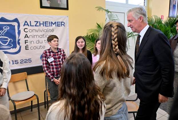 The King Visits Alzheimer Cafe JUPRELLE, BELGIUM - NOVEMBER 26 : King Philippe participates in a session of the Alzheimer Café in Juprelle, a ViADem municipality (dementia-friendly city or municipality). The Alzheimer Café is a meeting place where people with Alzheimer s disease, their loved ones, carers, healthcare providers and other interested parties can meet in a warm and informal atmosphere. Over snacks and drinks, they talk about daily life with the disease and work to break down taboos. It is not a medical consultation or therapy, but a place where people can get information, share experiences, find support and reduce loneliness. The meetings are organised by De Ligue Nationale Alzheimer Liga ASBL vzw Vog, chaired by Baroness Hen Copyright: xBertxVanxDenxBrouckex