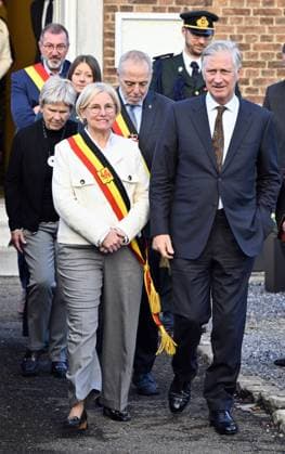 Christine Servais, Mayor of Juprelle, Liege province governor Herve Jamar and King Philippe - Filip of Belgium pictured during a royal visit to the Alzheimer cafe in Juprelle, Wednesday 26 November 2025. The Alzheimer Cafe is a meeting place where people with Alzheimer s disease, their loved ones, carers, healthcare providers and other interested parties can meet in a warm and informal atmosphere.  ERICxLALMAND 144437334