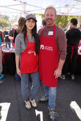 26 November 2025 - Los Angeles, California - Cailey Cowan, Ian Ziering,. 2025 Thanks & Giving On Skid Row held at Los Angeles Mission. Los Angeles USA - ZUMAa123 20251126_zaa_a123_036 Copyright: xADx