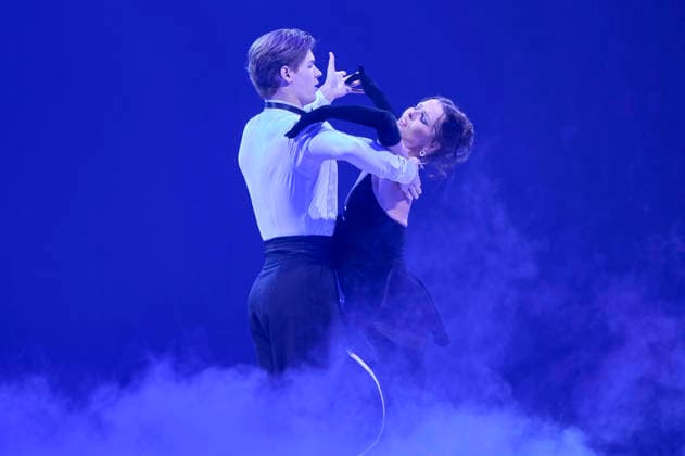 Taliso Engel, und Patricija Ionel bei Let s Dance - Die Live-Tour 2025 in der ZAG Arena. Hannover, 25.11.2025 Foto:xU.xStammx xFuturexImagex dance_5141
