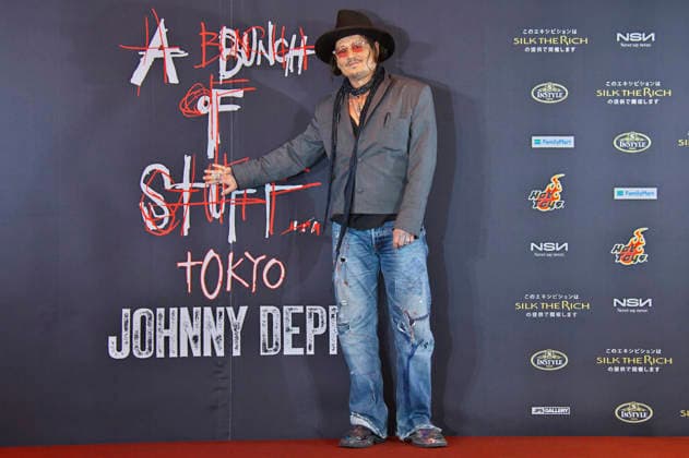 Johnny Depp bei einer Pressekonferenz zu seiner Ausstellung A Bunch of Stuff -Tokyo im NEWoMan Takanawa. Tokio, 27.11.2025