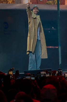 Singer Romeo Santos performs at a listening party concert prior to the release of his new album at Madison Square Garden in New York, United States, 26 November 2025. Romeo Santos and Prince Roy perform in New York !ACHTUNG: NUR REDAKTIONELLE NUTZUNG!  Copyright: xAngelxColmenaresx AME3344 20251128-55018669971_1