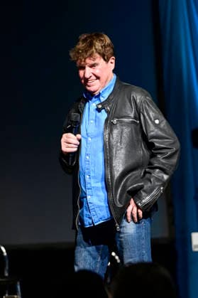 Frank Schöbel live bei einem Konzert seiner Frank Schöbel zur Weihnachtszeit -Tour in der Messe-und Veranstaltungshalle. Löbau, 27.11.2025