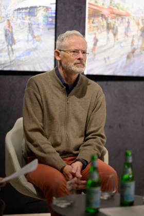Kerdalo (französischer Künstler Laurent Parcelier, geb. 1962 in Chamalieres) beim Artistalk in der Galerie Cavatina Art Concept, München am 27.11.2025
