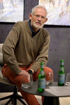 Kerdalo (französischer Künstler Laurent Parcelier, geb. 1962 in Chamalieres) beim Artistalk in der Galerie Cavatina Art Concept, München am 27.11.2025
